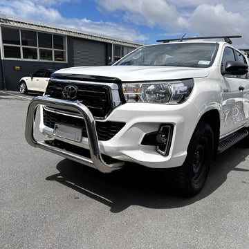 304 Stainless Steel Nudge Bar Toyota Hilux 2015-2020 Chrome