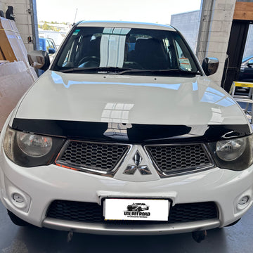 Bonnet Guard Protector Stone Guard Mitsubishi Triton 2005-2015