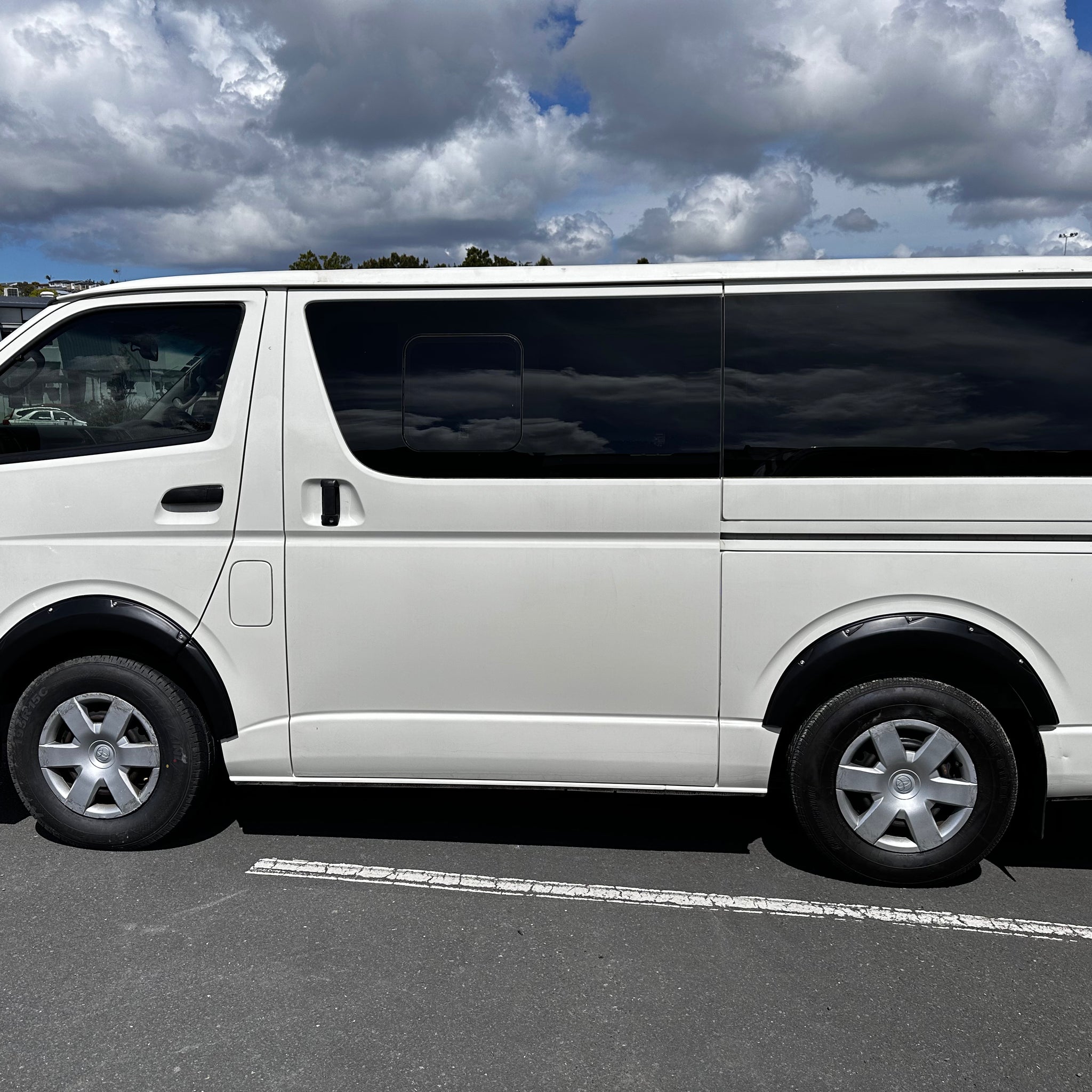 Fender Flare Toyota Hiace 2005-2019 Bolt Style Matte Black