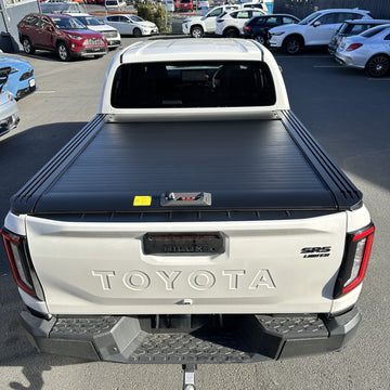 Ruggedized Manual Roller Shutter/Tonneau Cover for Toyota Hilux Travo 2026