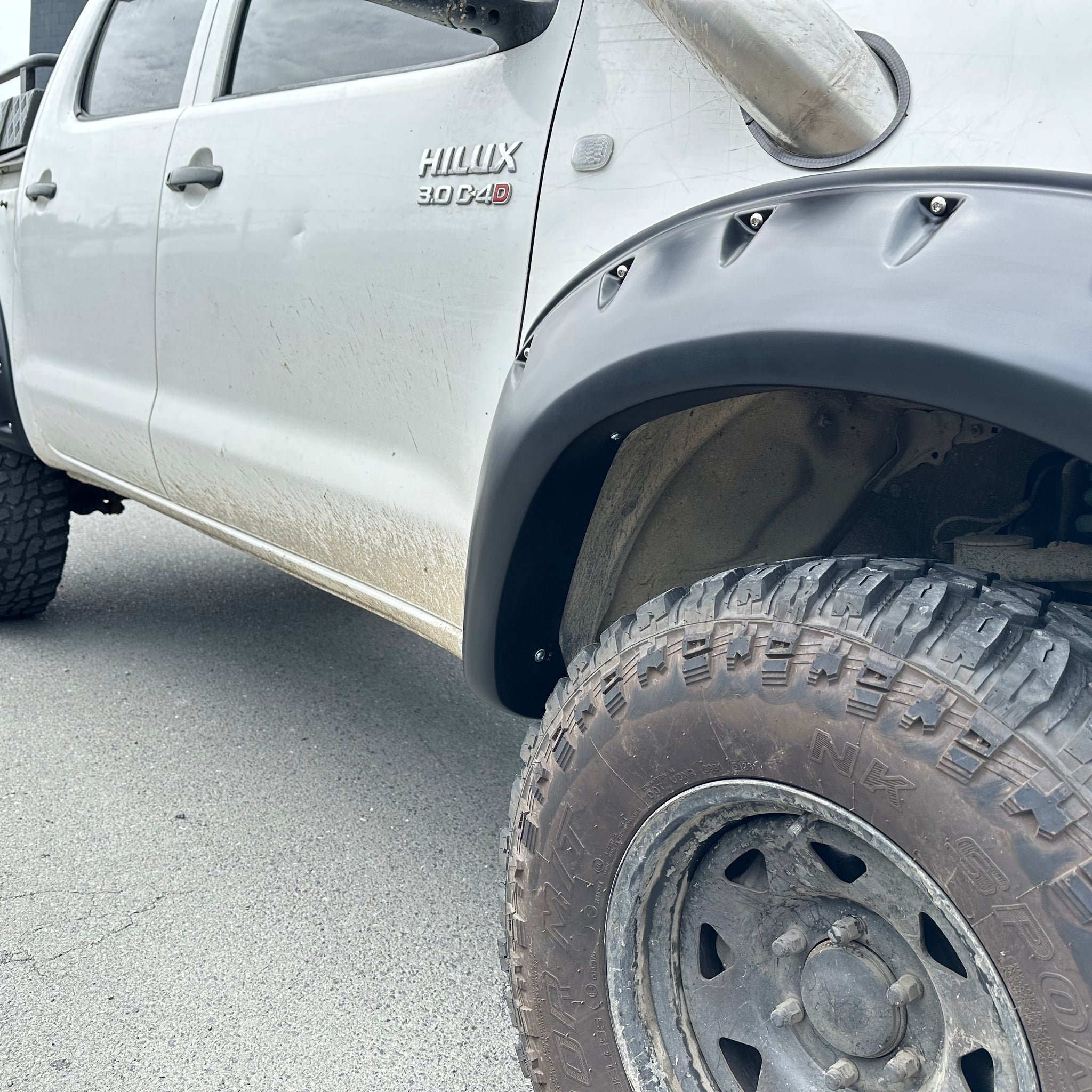 Fender Flare Toyota Hilux Vigo 2012-2015 Bolt Style Matte Black