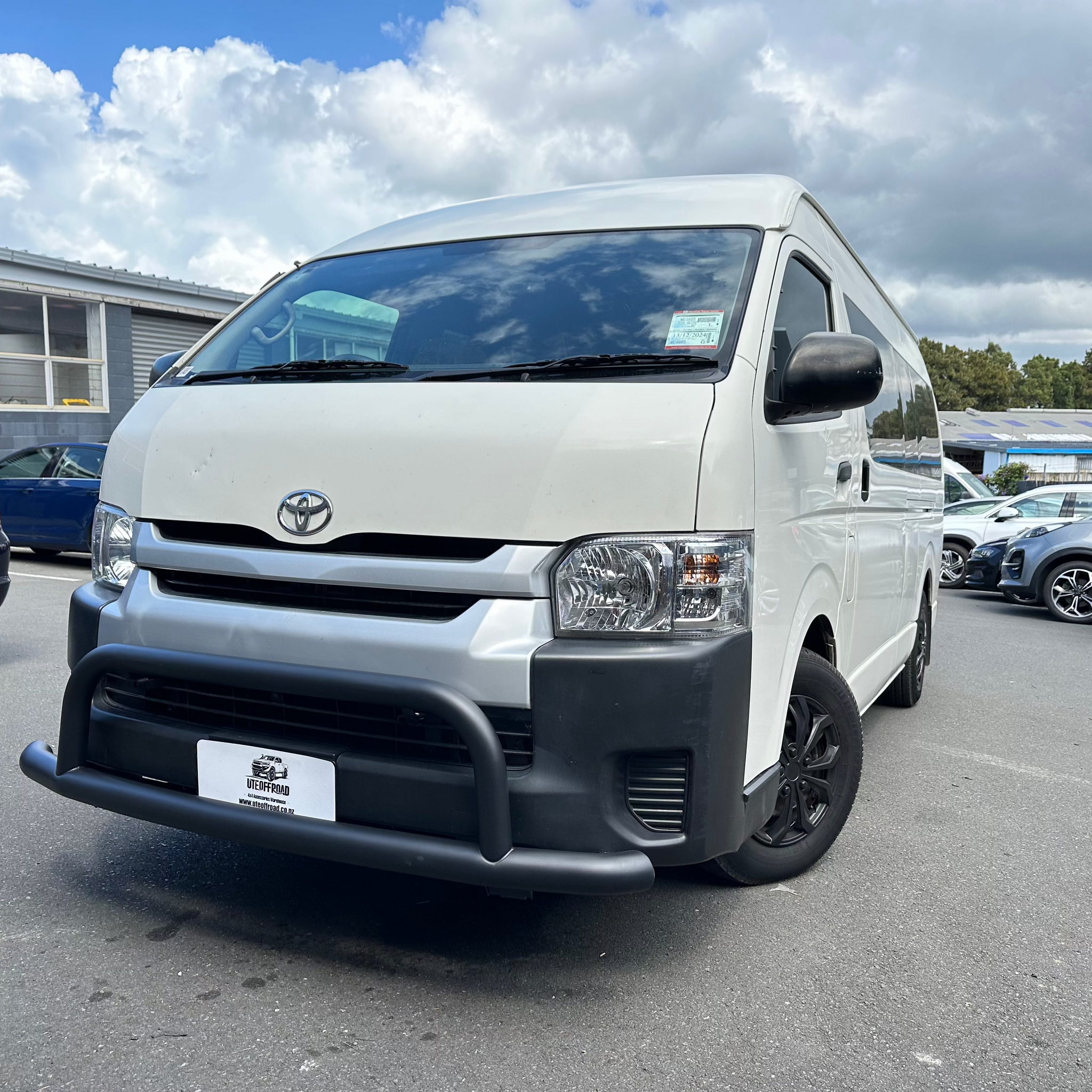 Nudge Bar Toyota Hiace Wide Body 2005-2019 Matte Black