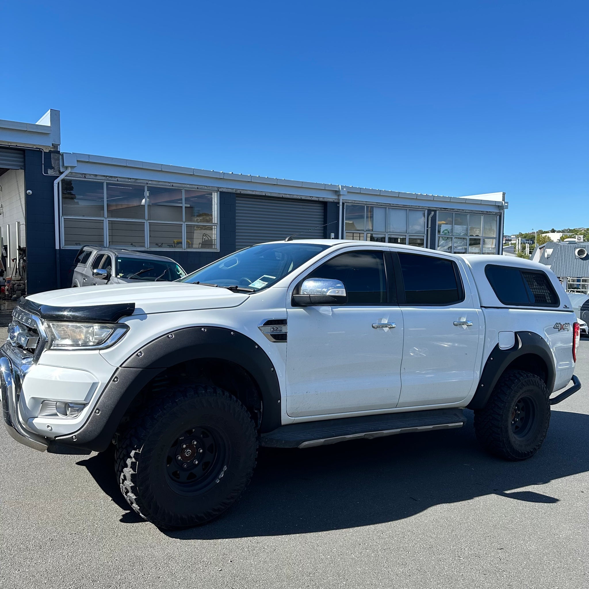 Fender Flare Lychee Texture Bolt Style for Ford Ranger PX2 2016-2018