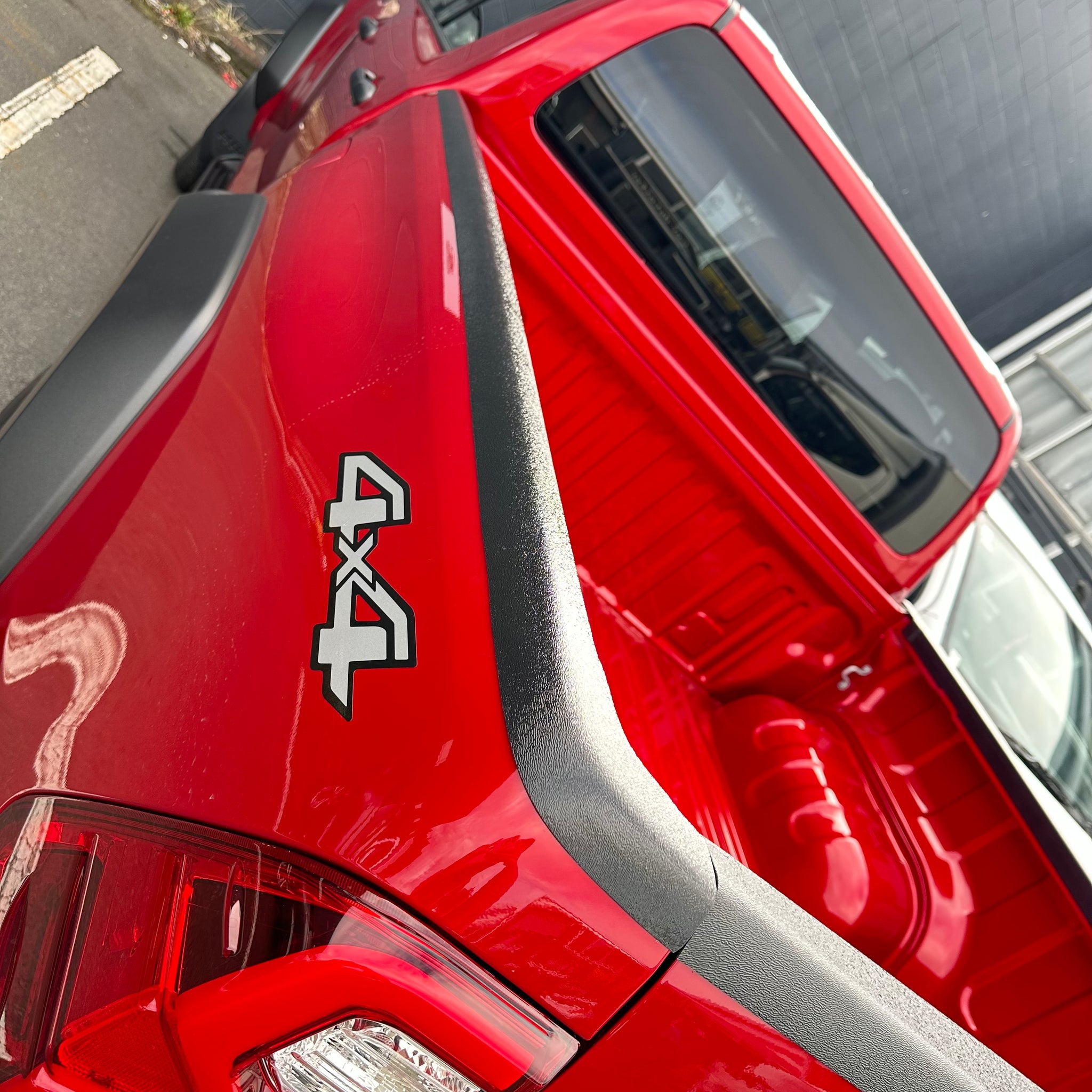 Wellside Tailgate Cap Protector Toyota Hilux 2021+ Matte Black