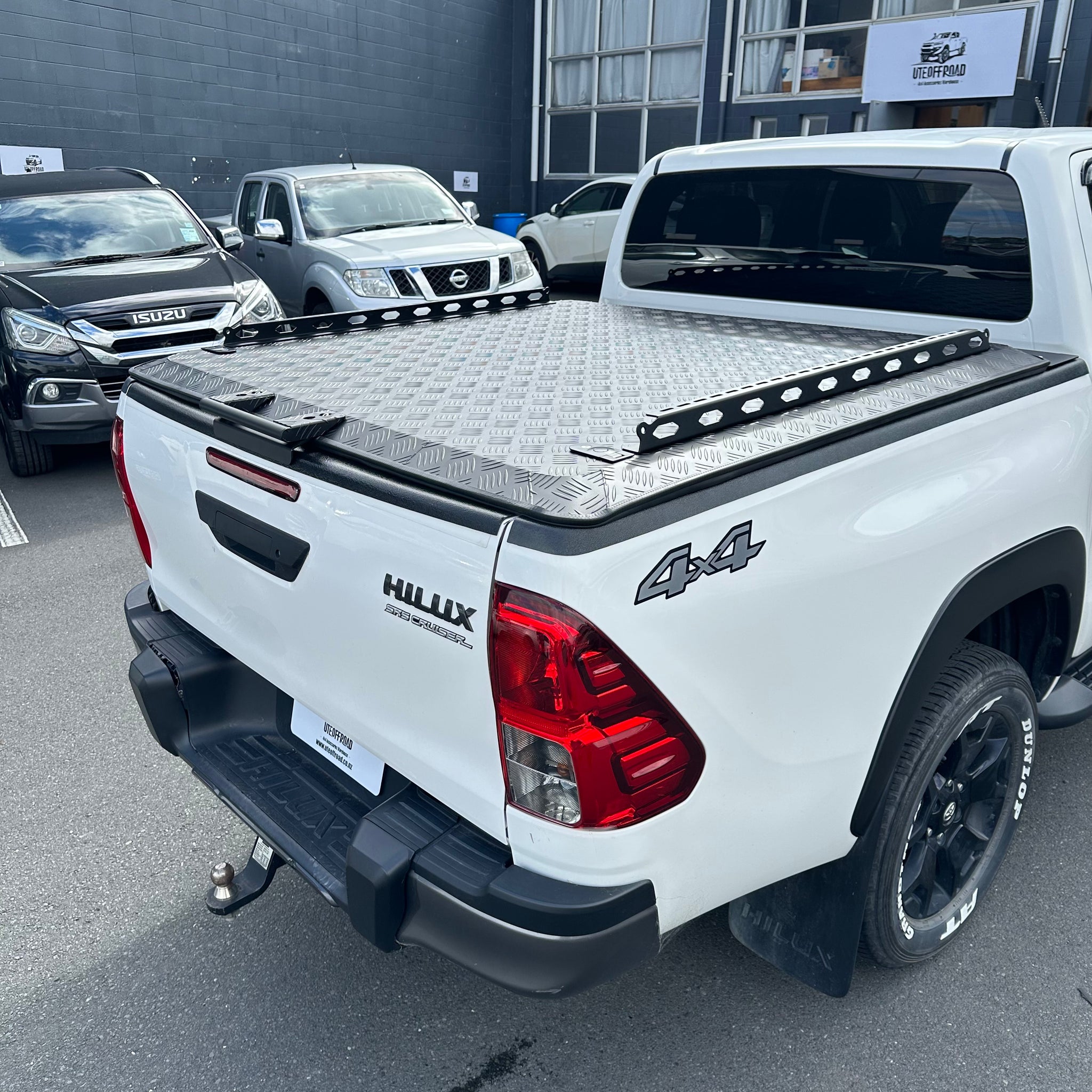 Aluminium Hard Lid for Toyota Hilux Revo 2015-2020/2021+