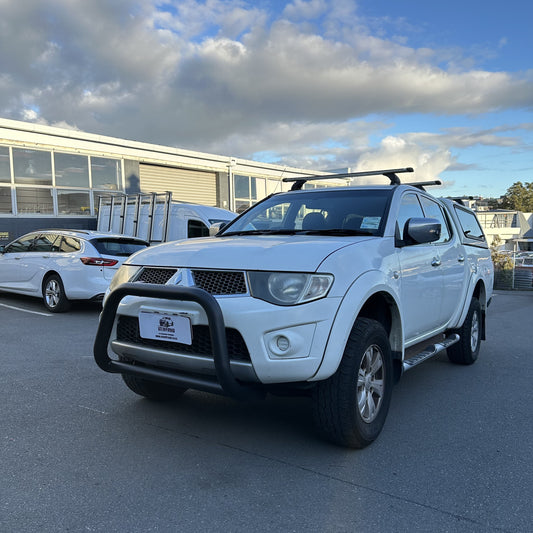 Nudge Bar Mitsubishi Triton 2005-2015 Matte Black