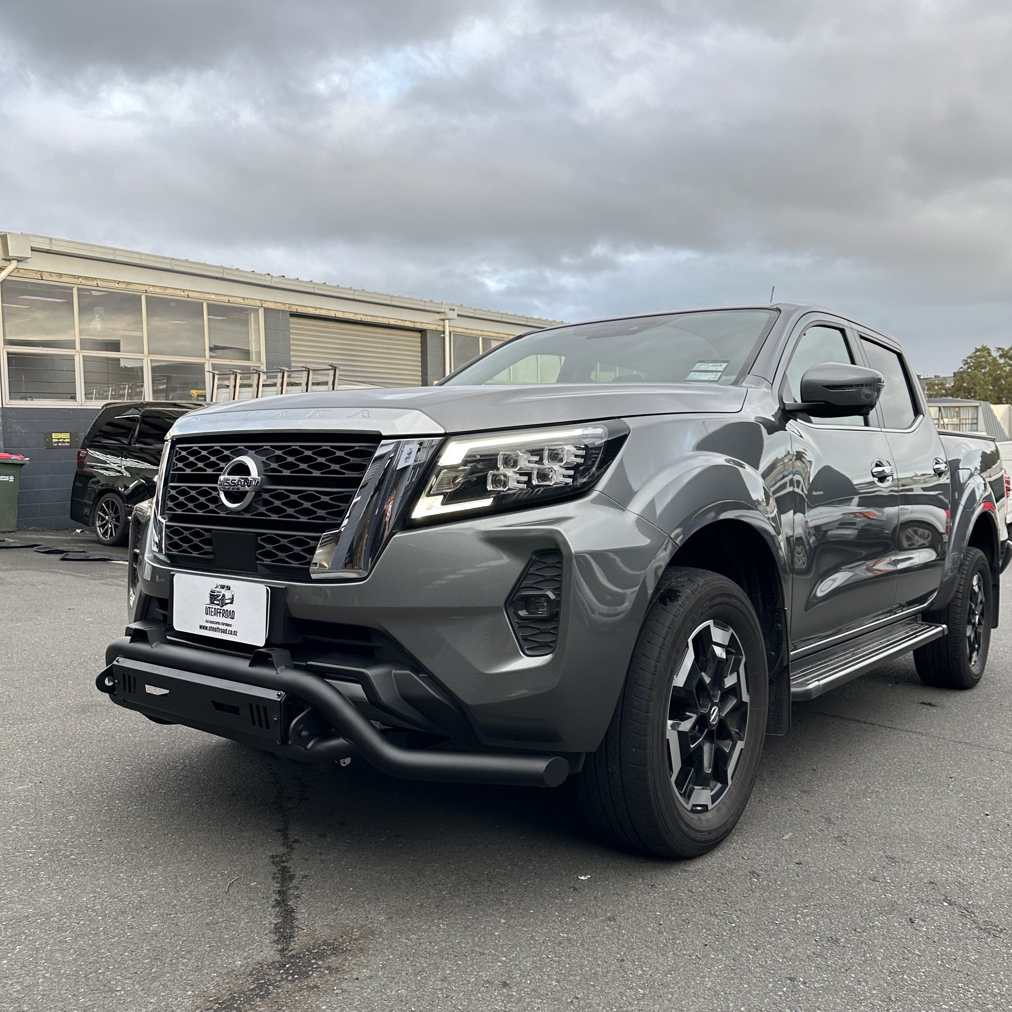 Nudge bar Lower style for Nissan Navara Navara 2021+ Matte Black