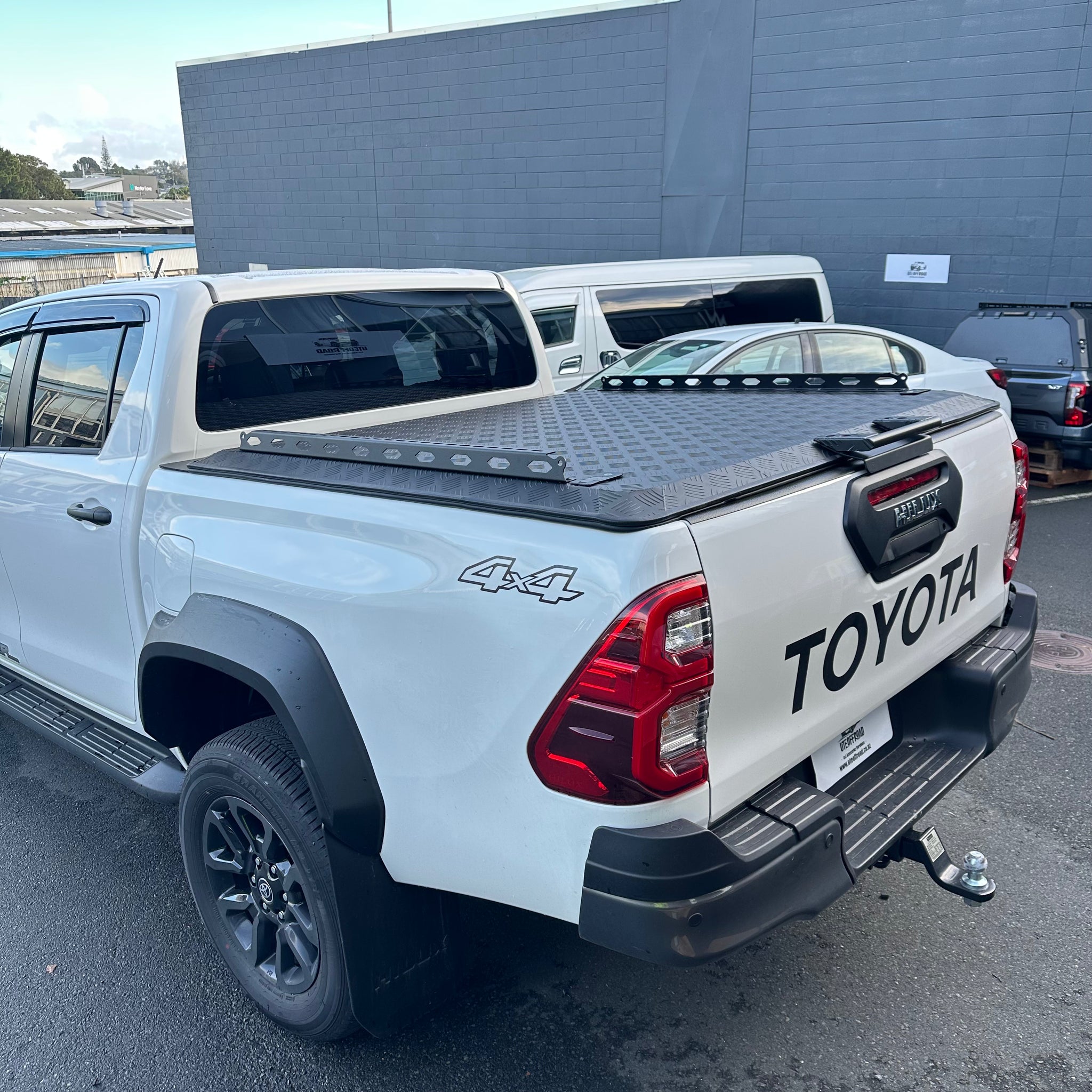 Aluminium Hard Lid for Toyota Hilux Revo 2015-2020/2021+ SR5/SR5 Cruiser