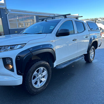 Fender Flare Mitsubishi Triton 2019-2023 Bolt Style Matte Black