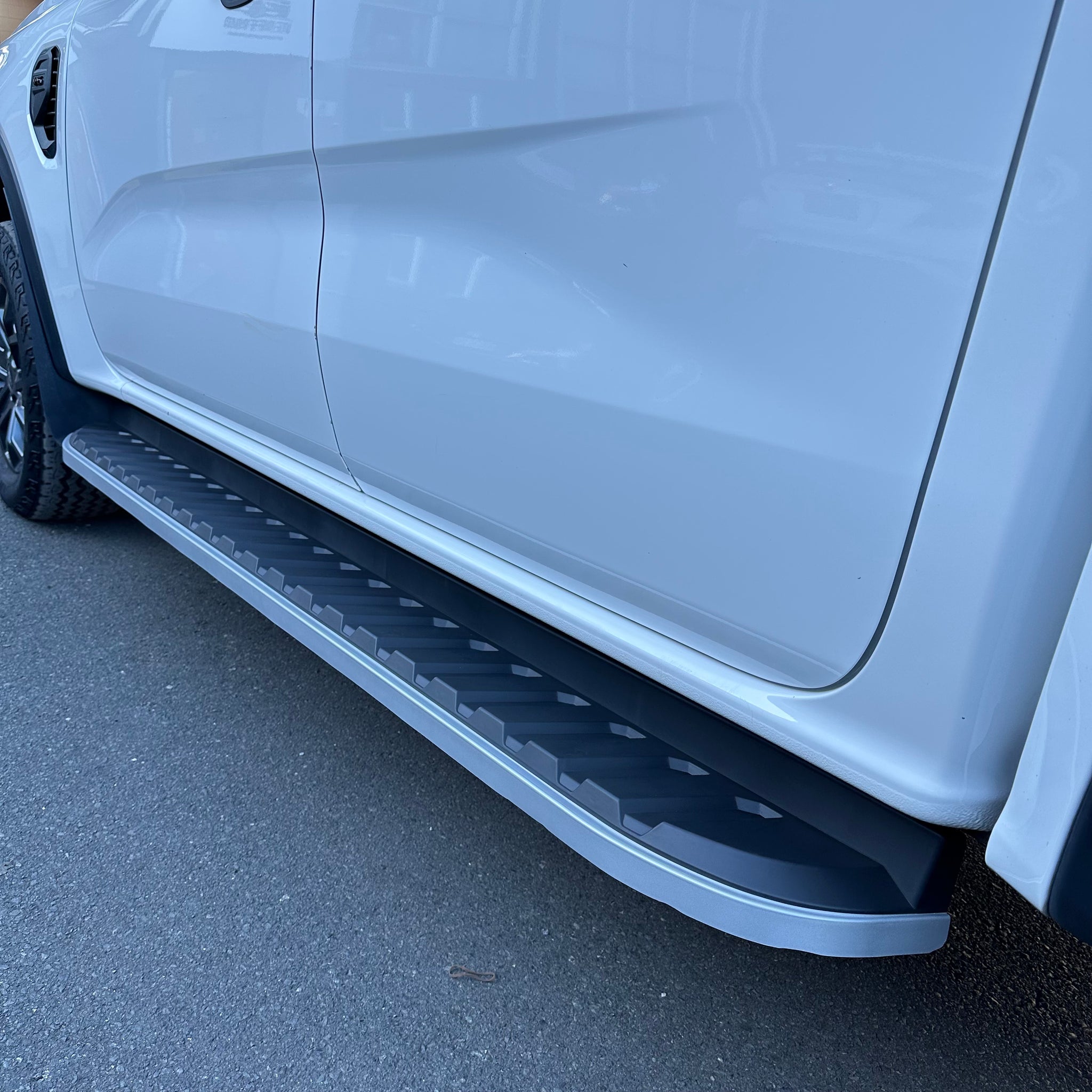 Side Step Running Board OEM Style Ford Everest 2022+ Double Cab