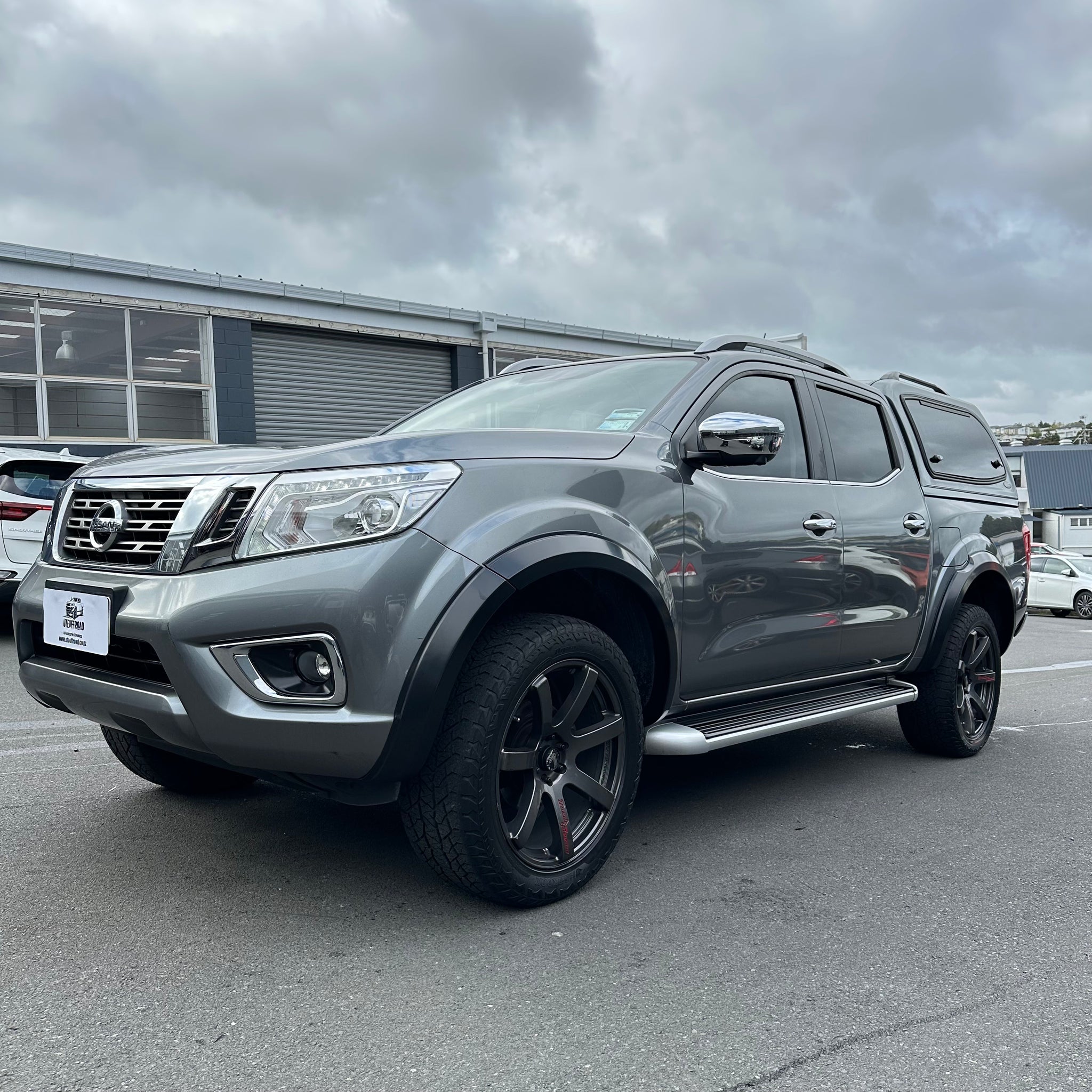 Fender Flare 4-Inch Nissan Navara NP300 2015-2020 ST/SL/ST-X Smooth Style Matte Black