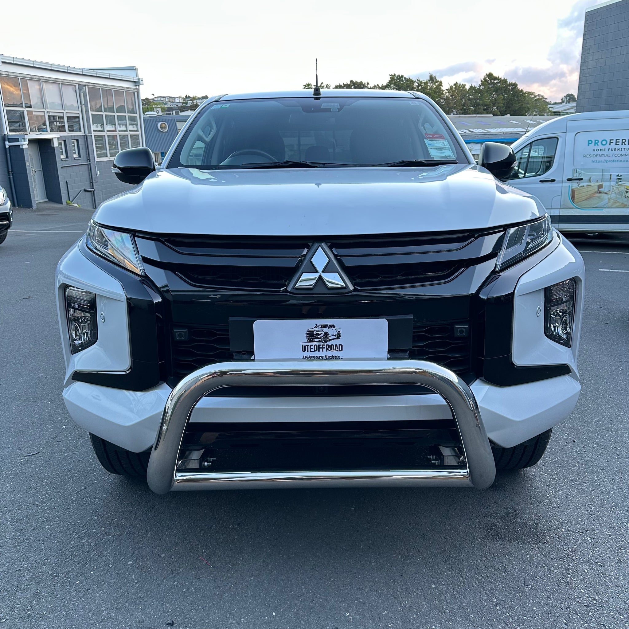 Nudge bar (Compatible Front Sensors) Medium Size Triton 2019-2023 Chrome