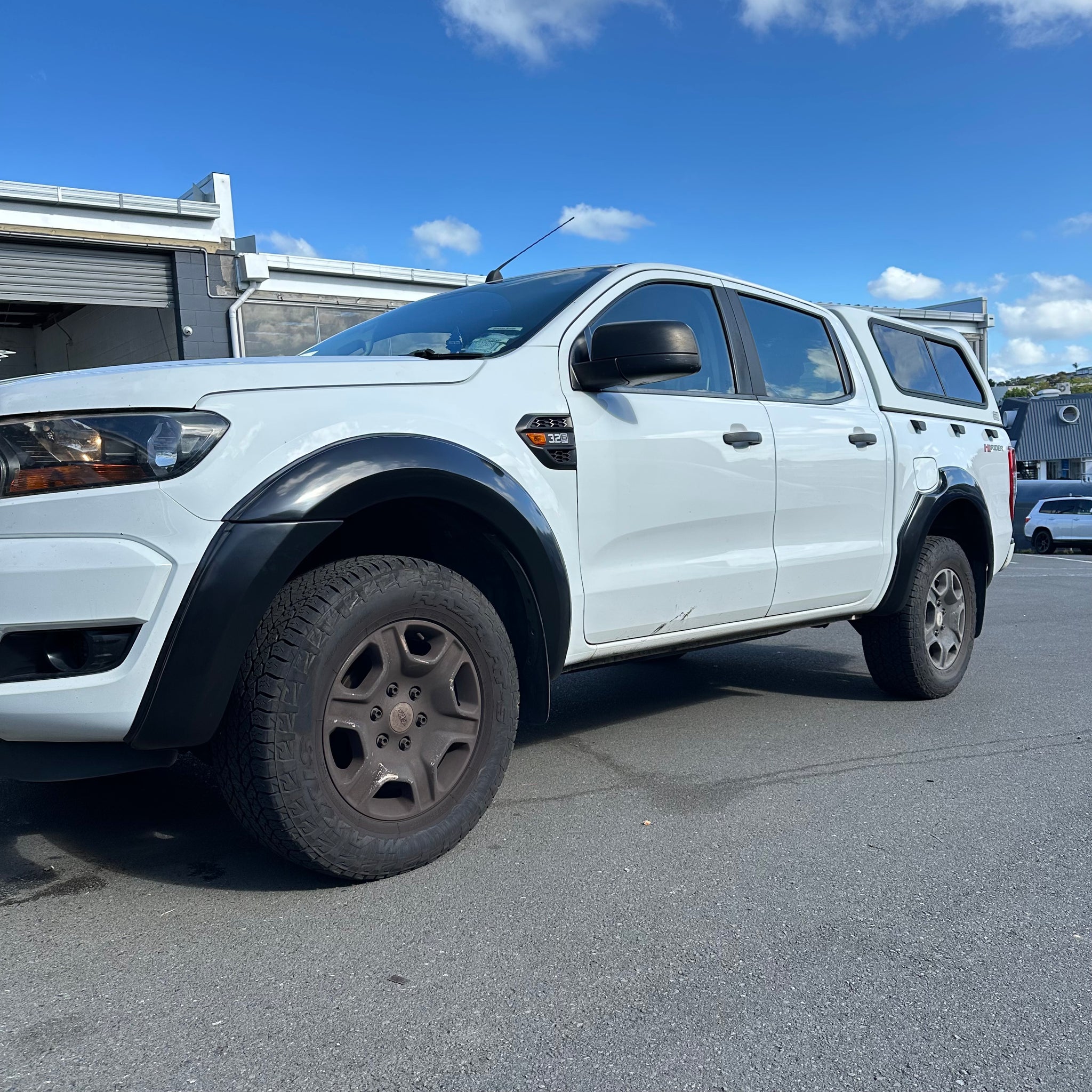 Fender Flare 6-Inch Ford Ranger PX2 2016-2018 Smooth Style Glossy Black