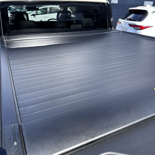 Premium Manual Roller Shutter/Tonneau Cover for Volkswagen Amarok 2023+