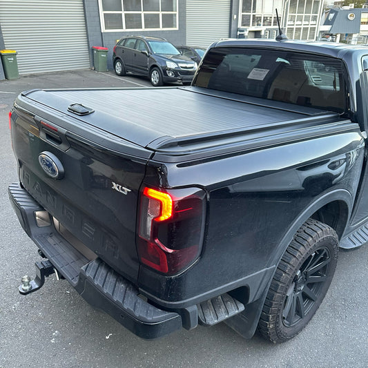 Manual Roller Shutter/Tonneau Cover for Volkswagen Amarok 2023+