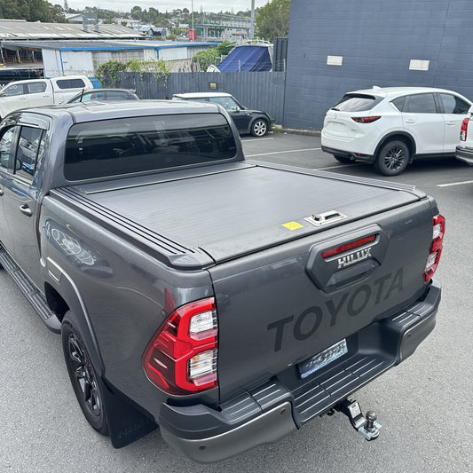 Ruggedized Manual Roller Shutter/Tonneau Cover for Toyota Hilux 2015-Current